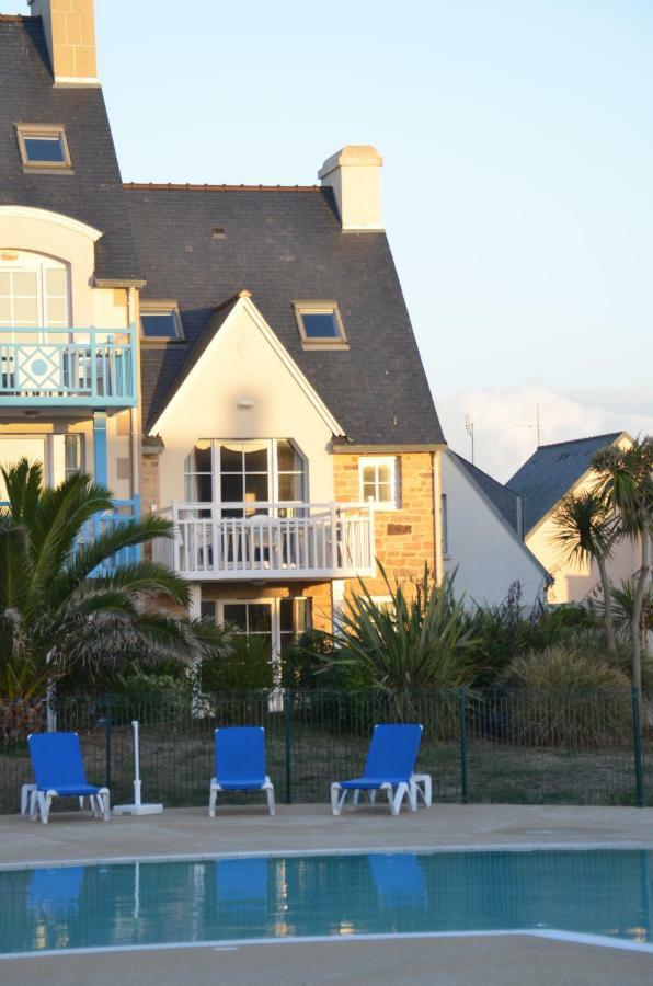 Vacances A L Ocean - T4 Grand Balcon Tout Confort - Wifi Et Parking Gratuits - Mer Plage Piscine A Environ 25 M - Centre Ville, Tous Commerces, Marche, Et Port A 10 Minutes A Pied En Longeant La Mer Guilvinec Extérieur photo